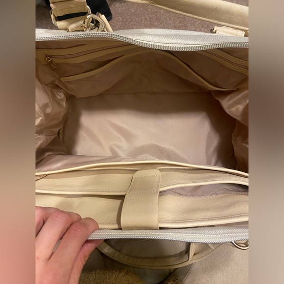 Beis Convertible Weekender - Picture 6 of 8